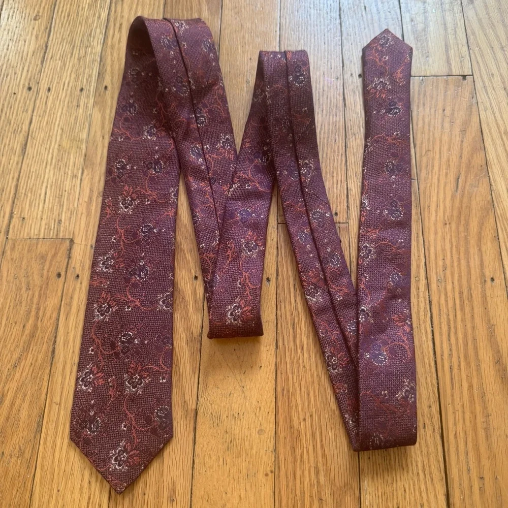 C2 by Calibrate Burgundy Floral Tie - Picture 10 of 10